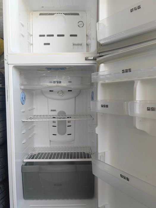 Продам холодильник Samsung