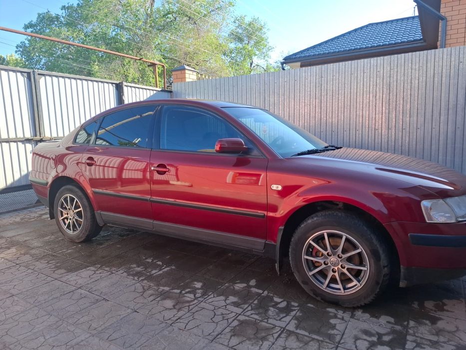 Продам Volkswagen Passat 1996 год.