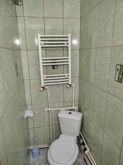 Închiriez garsonieră zona Cet
