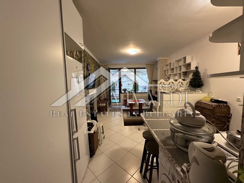 Дава се под наем Едностаен апартамент в Варна, Бриз - 35 кв.м за 400 € - Снимка #3