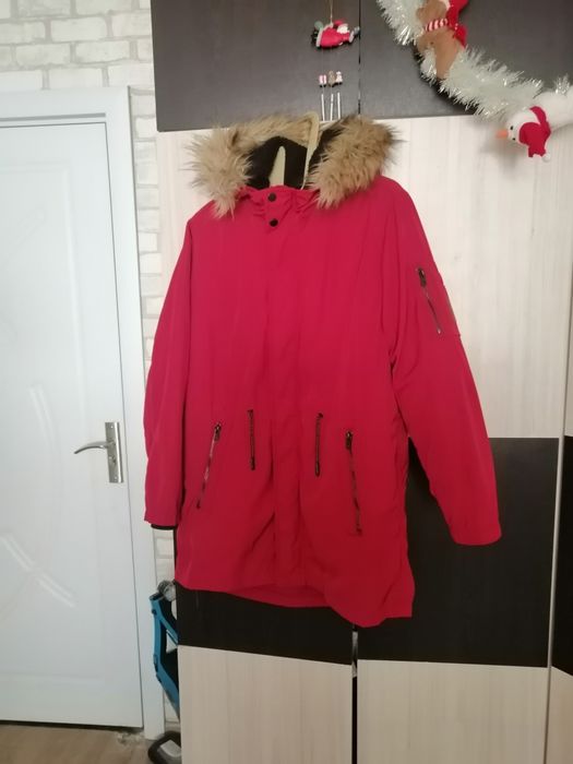 Униксес парка със сваляща подплата.