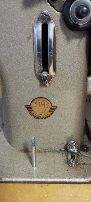 Швейная машинка ,,Подольск,, в хорошем состоянии.