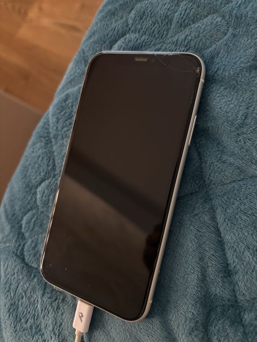 iphone 11 64 gb.