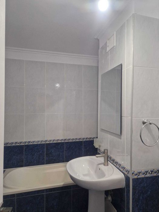 Apartament cu 3 camere renovat complet de vânzare Urziceni, Ialomița