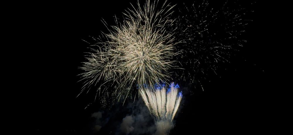 Fac de artificii - de zi si seara