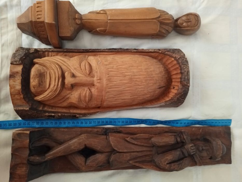 Sculpturi din lemn masiv  mari