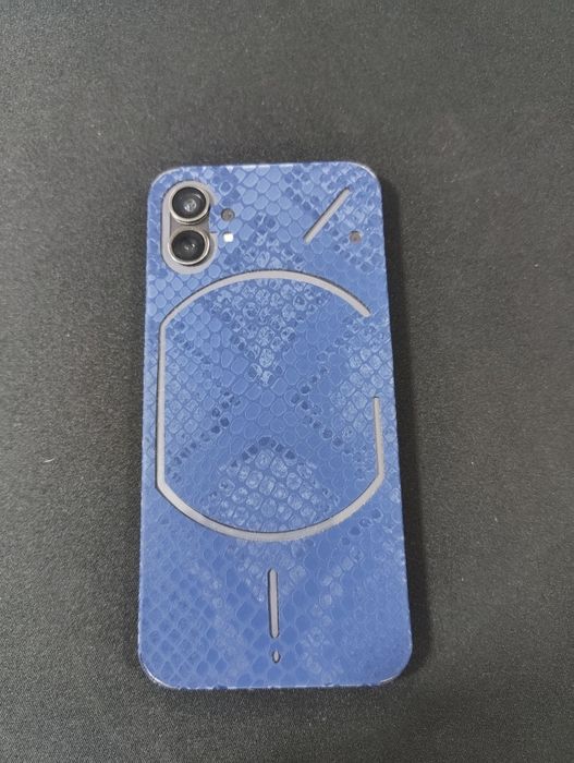 Срочно продам Nothing phone 1