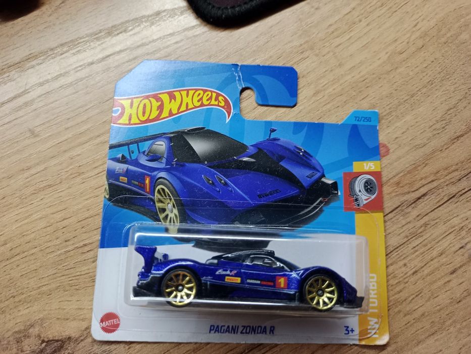 Коллекционные машинки Hot wheels