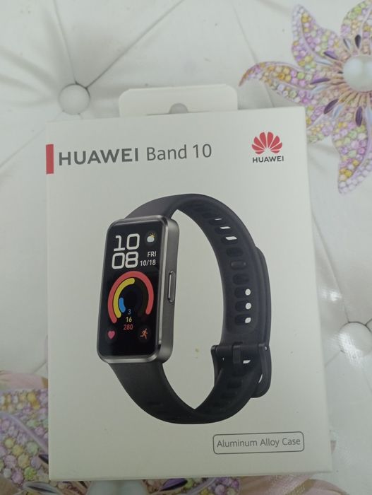 Смарт часы Huawei Band 10
