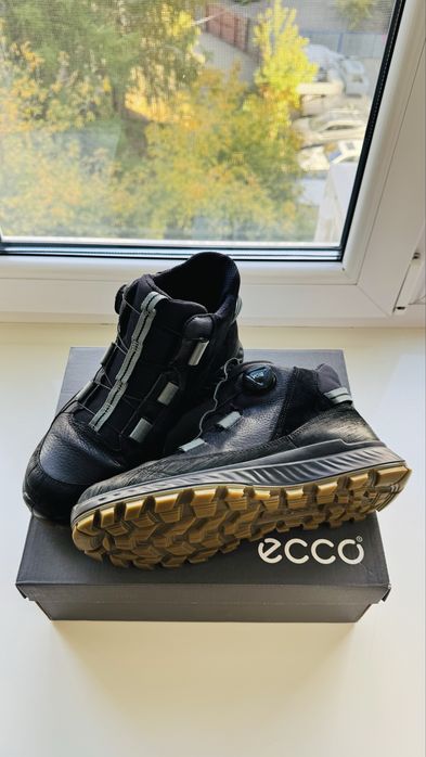 Продам ботинки ECCO для мальчика