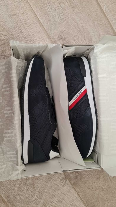 кроссовки кожаные Tommy Hilfiger