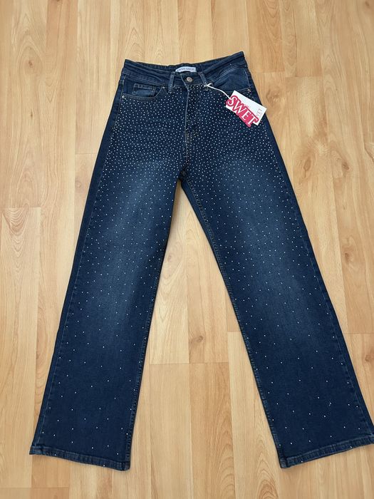 Дънки с камъчета