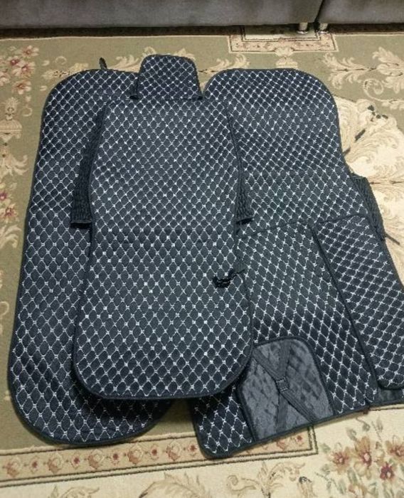 Комплект чехлов на авто