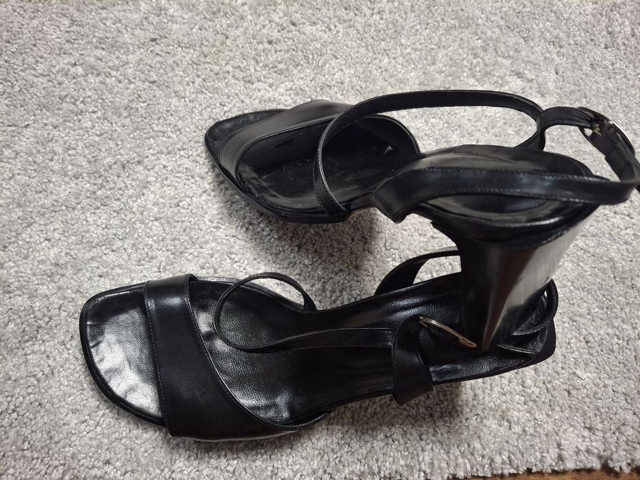 Sandale din piele naturală, interior și exterior, marimea 38 ,toc 9cm