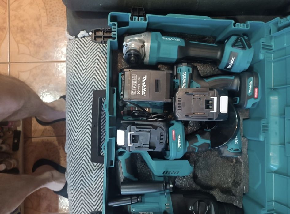Kit Makita bormașină impact , filetanta, flex , rotopercutor