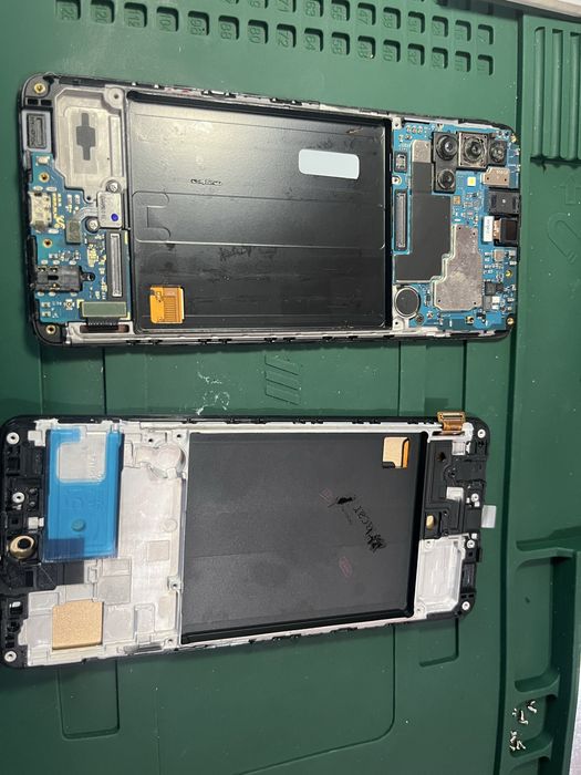 Inlocuire piese Display, Spate/Capac Telefoane