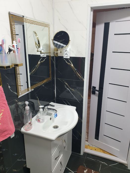 Евроремонт квартира барча жихозлари билан сотилади