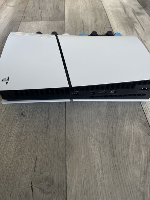 PlayStation 5 + подарък