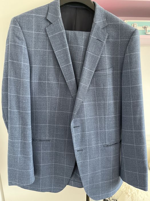 Costum barbati Hugo Boss