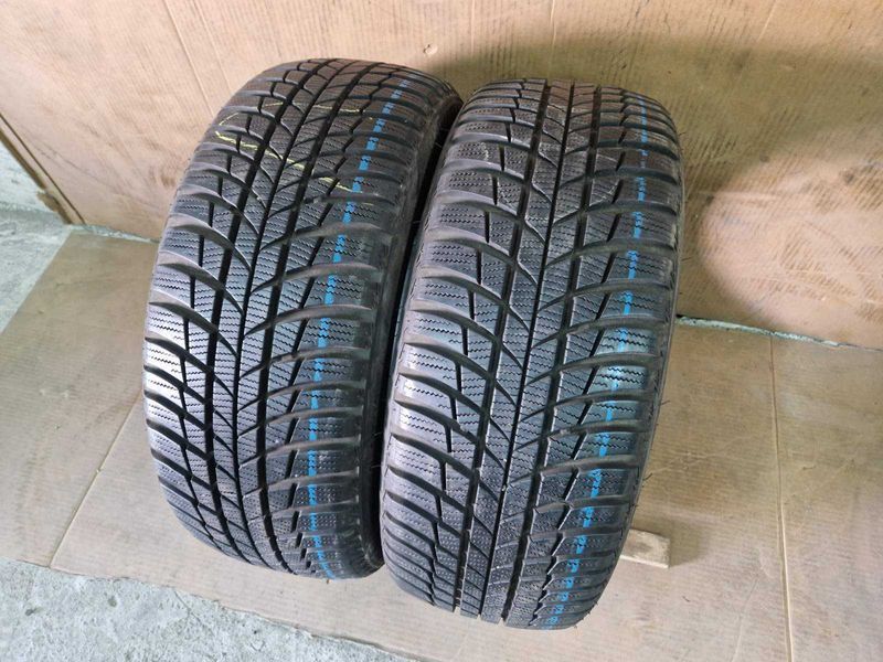2 Bridgestone R17 225/45
зимни гуми DOT2417