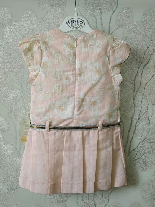 Маленьким модницам платья