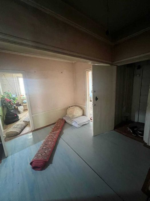 БАМ худудида жойлашган 4 хонали квартира сотилади 100 км