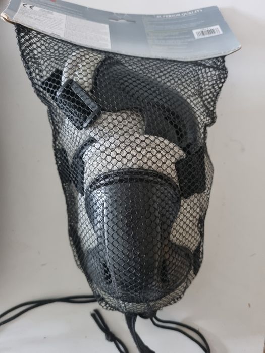 Наколенки и лакътници