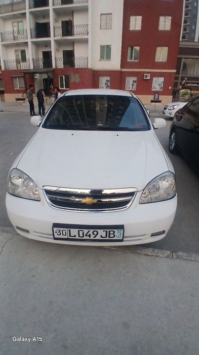 Lasetti avtomashinasi sotiladi