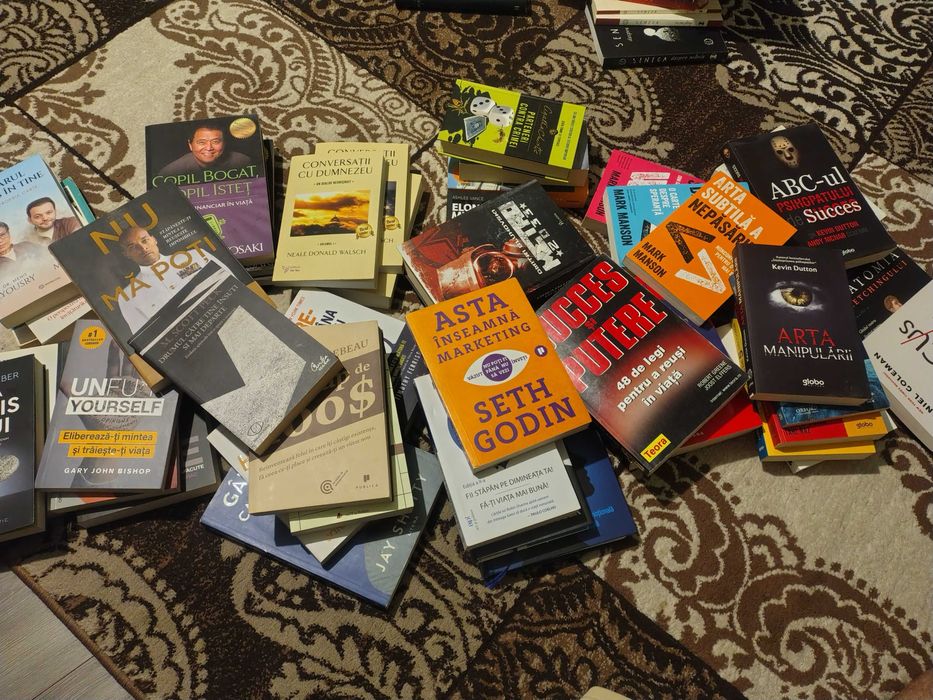 Cărți de vânzare!