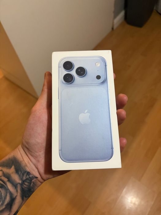 Vând iPhone 18 pro nou sigilat