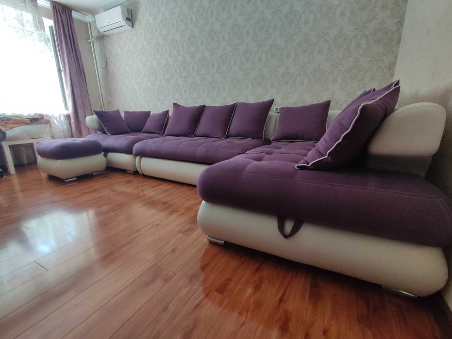 Продается большой диван