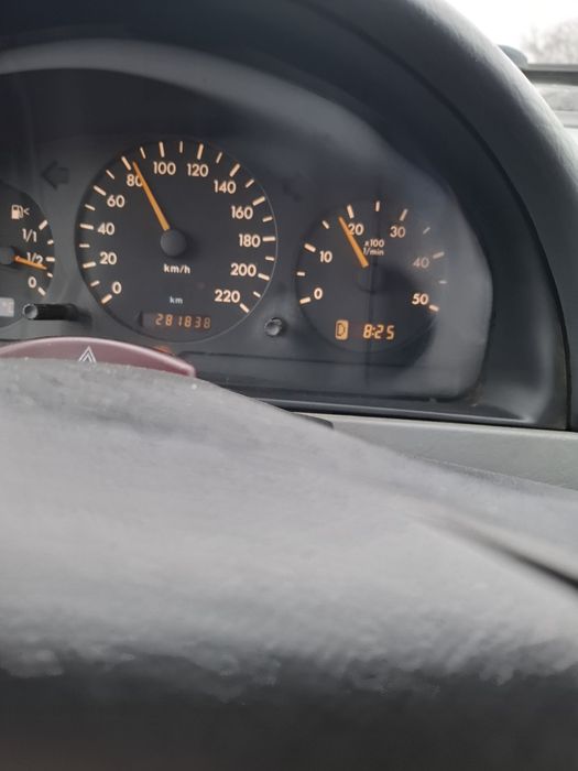 Mercedes ML 270  W 163