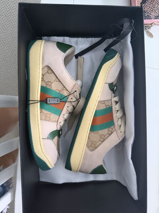 Adidasi model viral