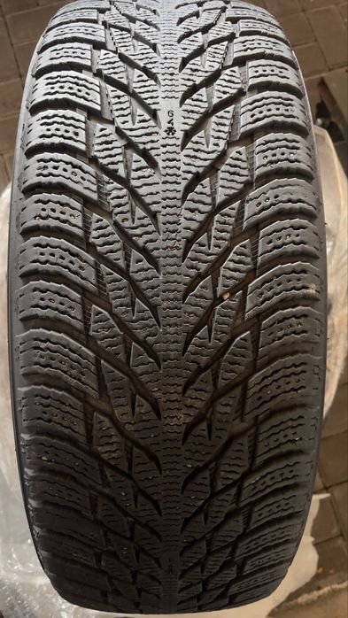 Продам шины Nokian