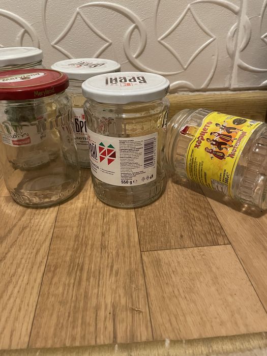 Буркани с винт и капачка