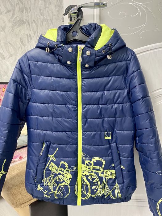 Куртки по 5000