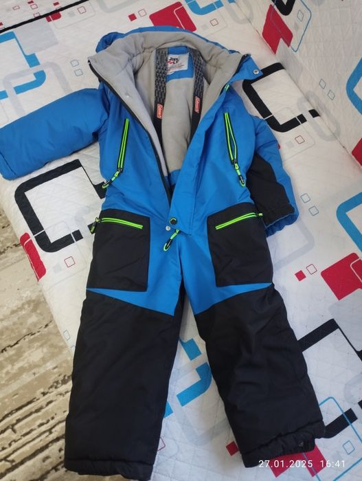 Зимний комбинезон в идеальном состоянии