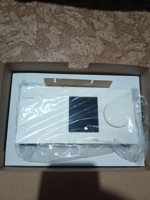 Danfoss087H3020 ECL210 контроллер-регулятор