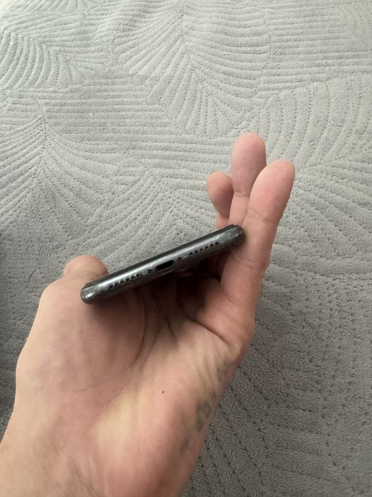 Iphone 11 с документами