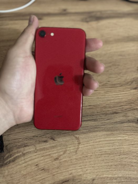 Телефон Iphone se