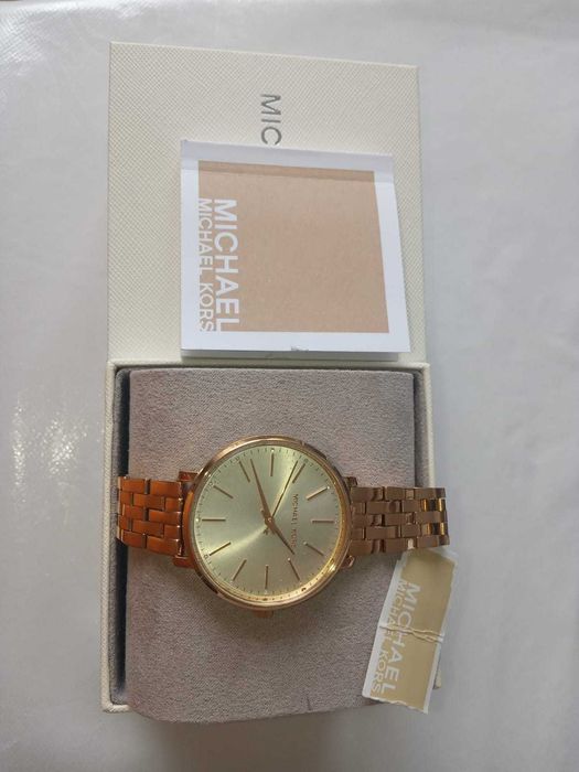 Женские наручные часы