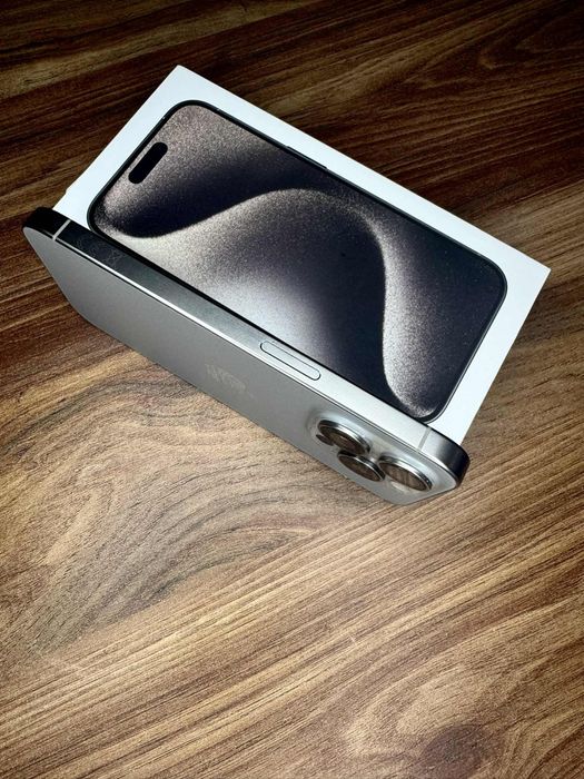 iPhone 15 pro с гаранция