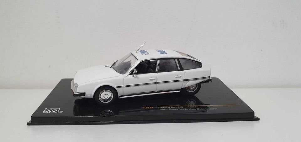 Macheta auto 1/43 IXO 1983 Citroen CX Pallas