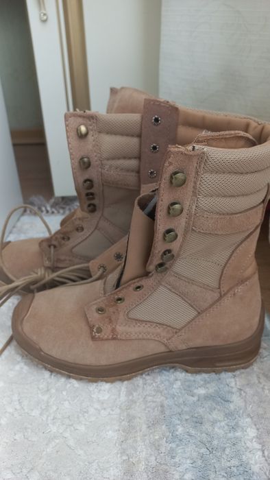 Берцы военные, новый. Размер 40.