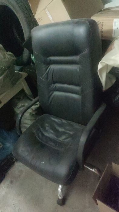 Продам офисное кресло