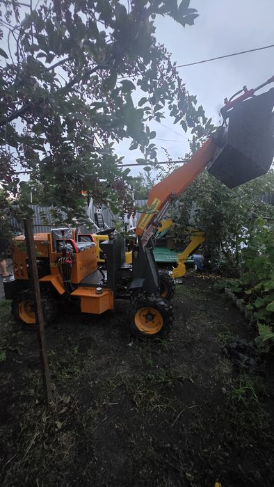Продам погрузчик экскаватор