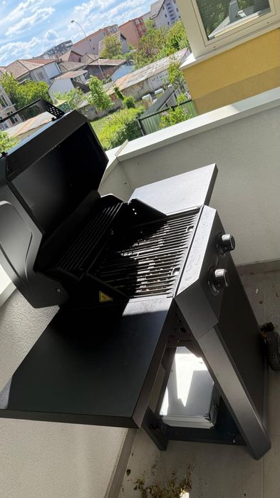 Vand gratar electric tenneker