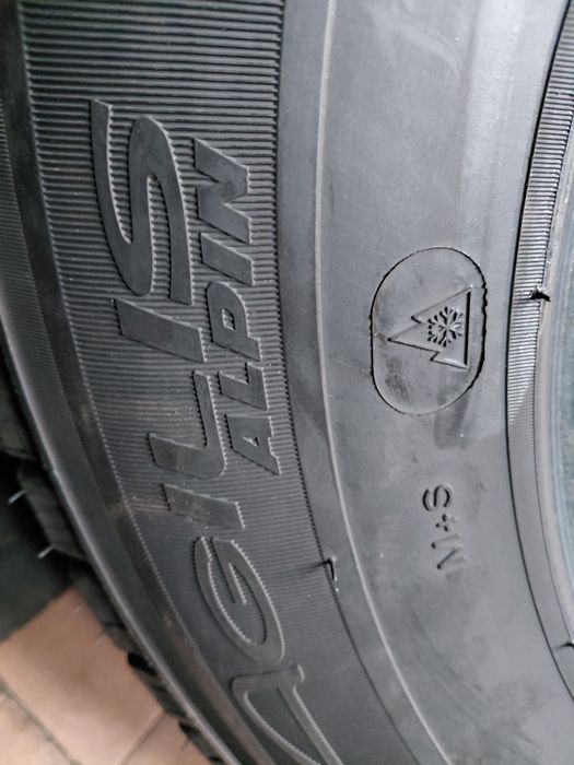 215/75/16С Michelin agilis alpin 2бр.гуми