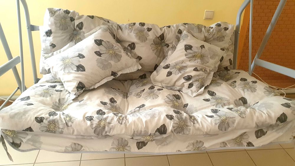 Продам садовые качели