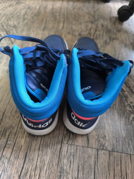 Маратонки Адидас 40 номер и Кецове на Fila 36 номер